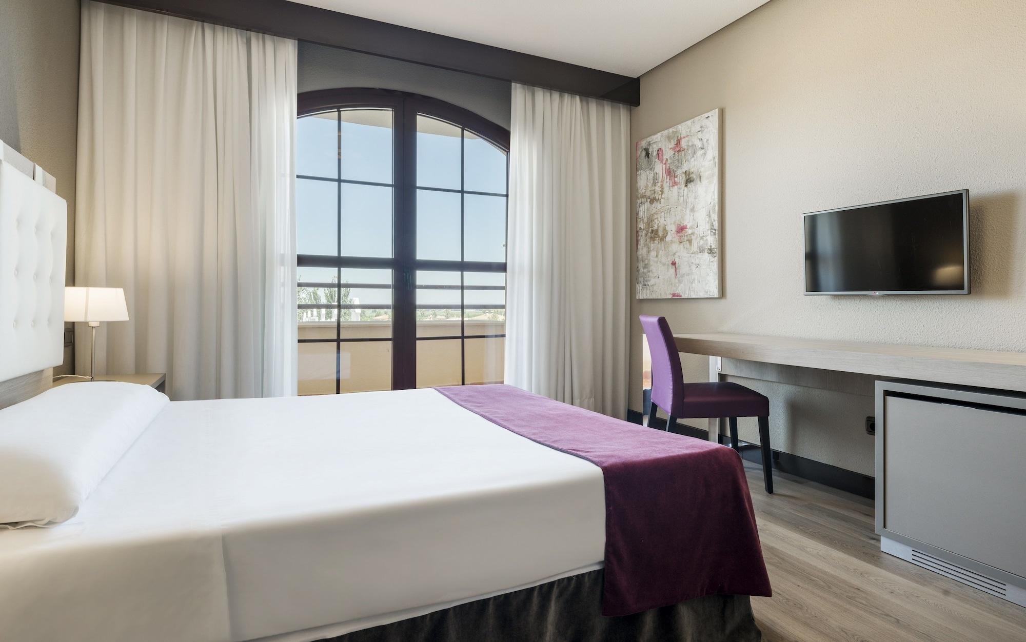 Ilunion Golf Badajoz Hotel Exterior photo
