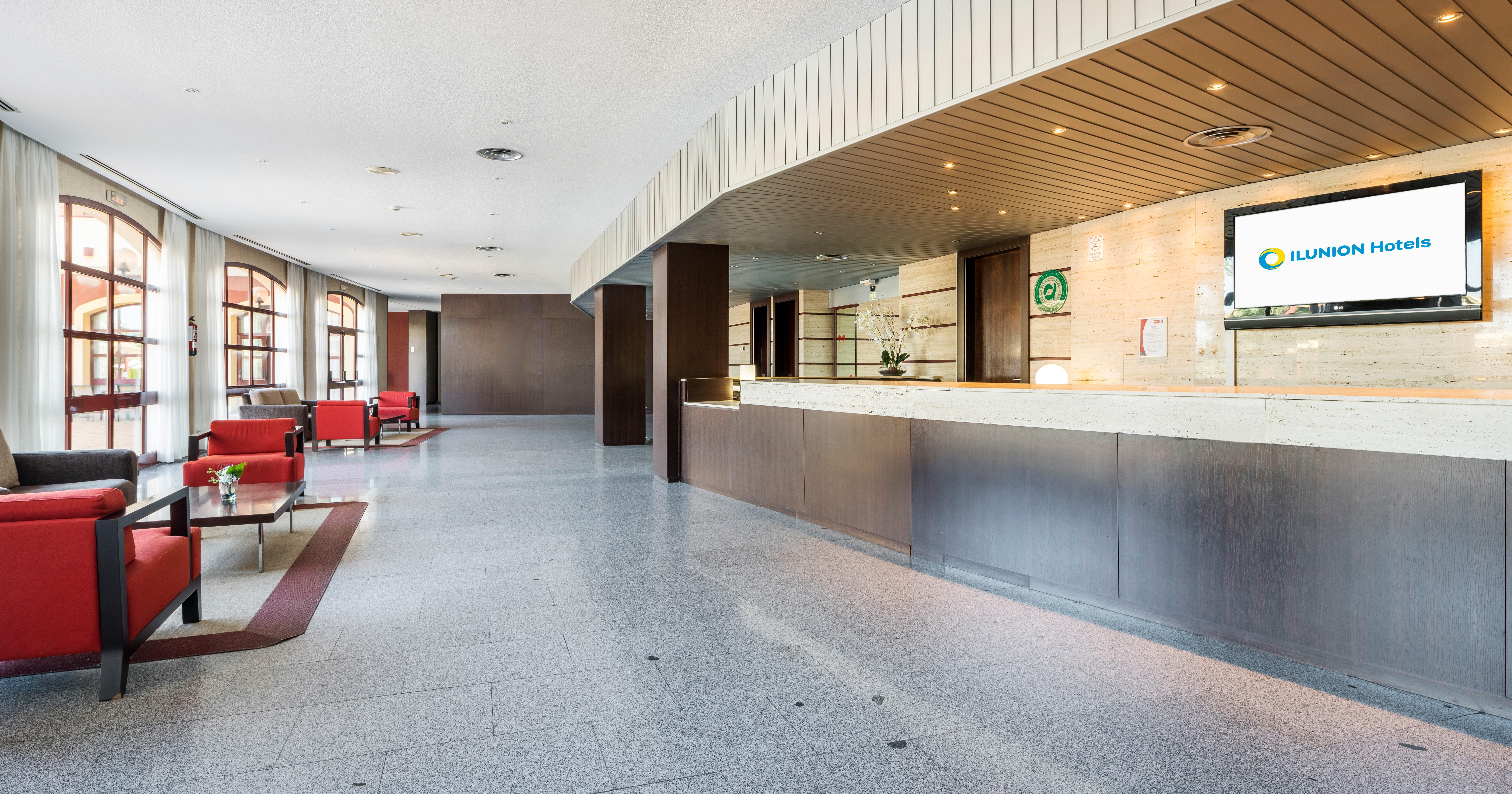 Ilunion Golf Badajoz Hotel Exterior photo