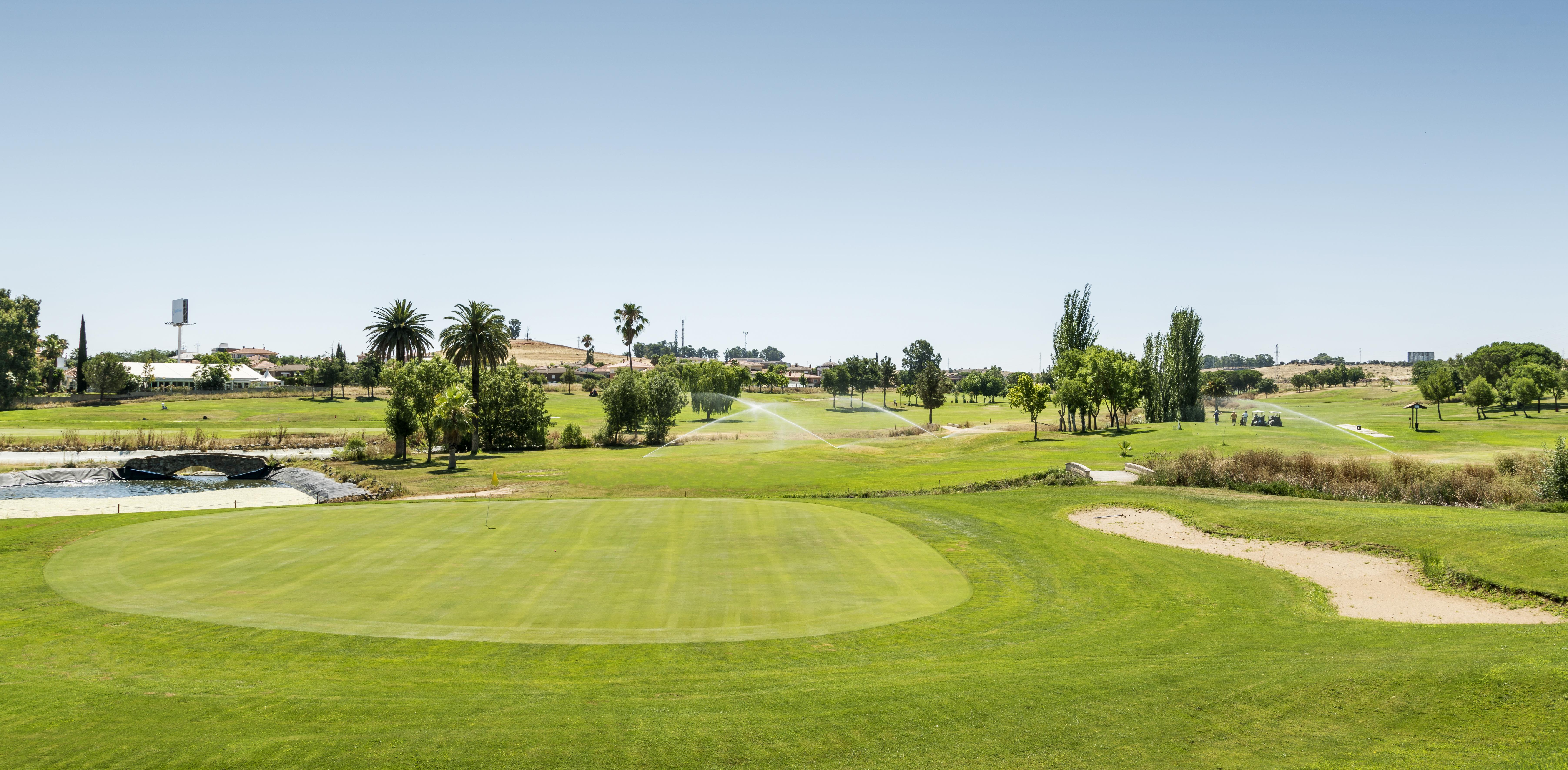 Ilunion Golf Badajoz Hotel Exterior photo